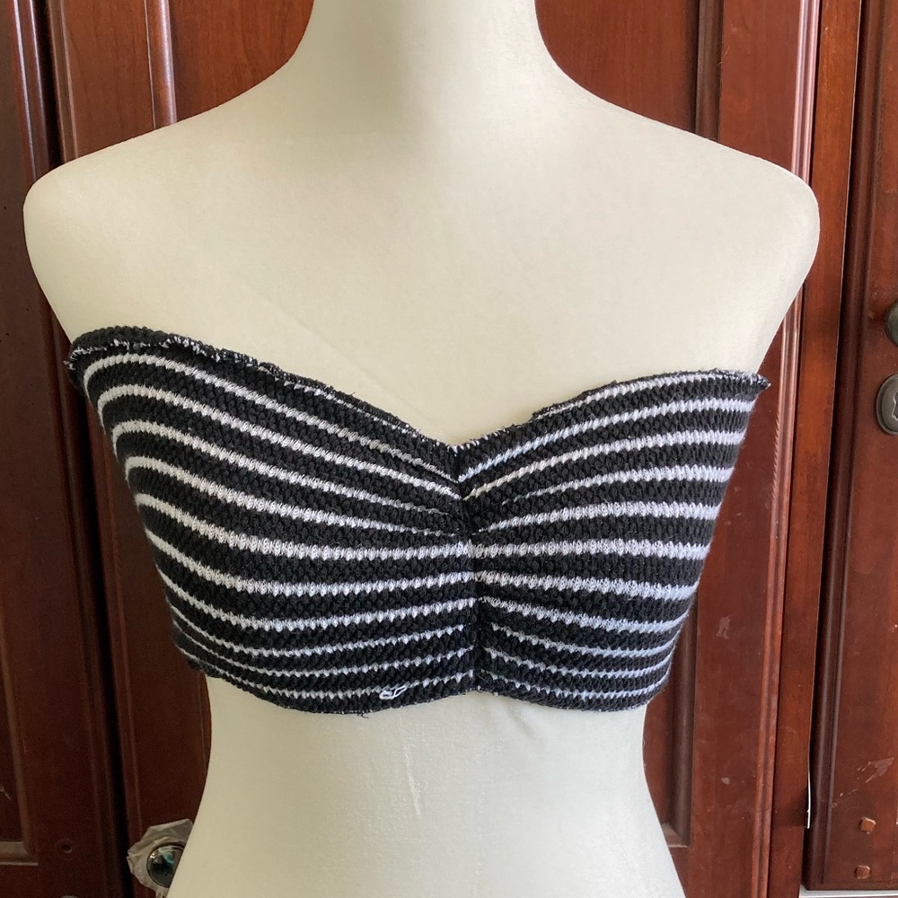 Fun and flirty black/white striped BANDEAU tube top **reversible